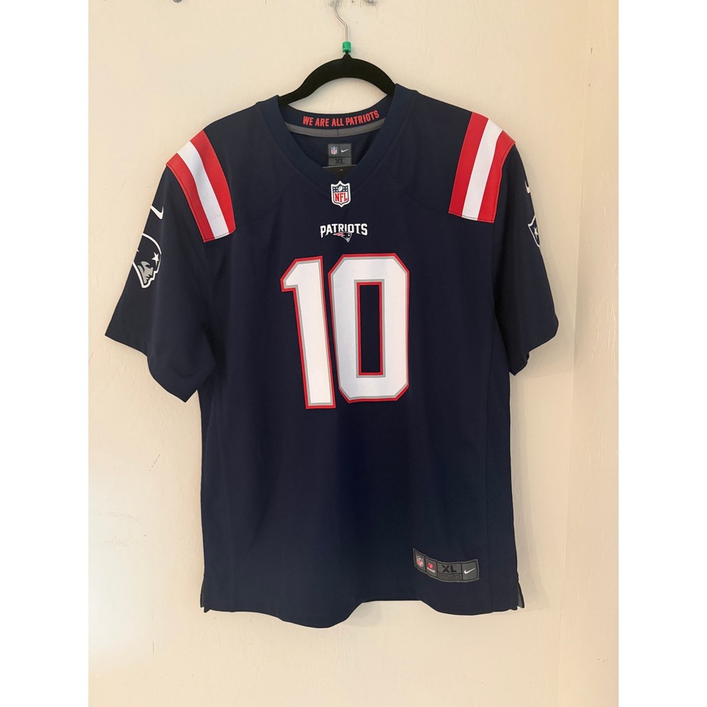 New England Patriots Mac Jones #10 YOUTH Nike On Field Jersey Youth Size XL NWT